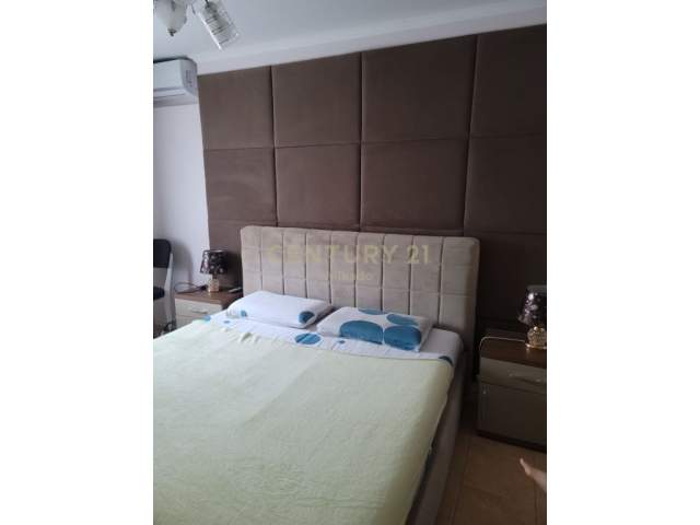 Tirane, jap me qera apartament 2+1+BLK Kati 5, 75 m² 350 Euro (Rruga Frosina Plaku Tirana, Albania)