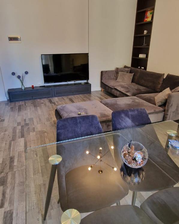Tirane, shes apartament 2+1+Ballkon Kati 4, 102 m² 230.000 € (Rr. Eduart Mano te “Kopshti Zoologjik”)
