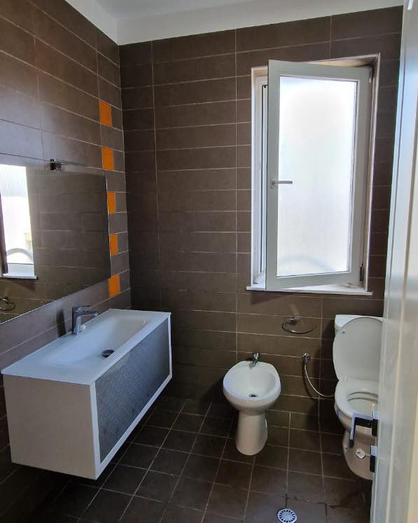 Tirane, shes apartament 2+1+Ballkon Kati 4, 102 m² 230.000 € (Rr. Eduart Mano te “Kopshti Zoologjik”)