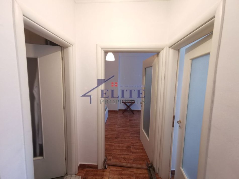 Tirane, jepet me qera apartament 2+1+Ballkon Kati 2, 100 m² 590 € (Teodor Keko)