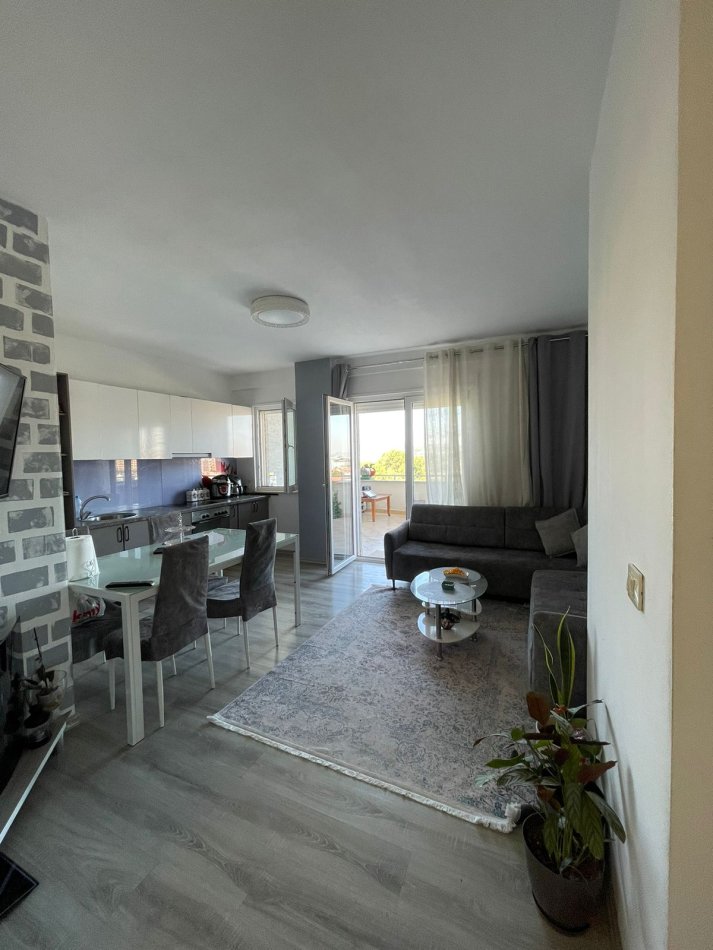 Tirane, shitet apartament 2+1 , 149 m² 155.000 € (Syri Tv)