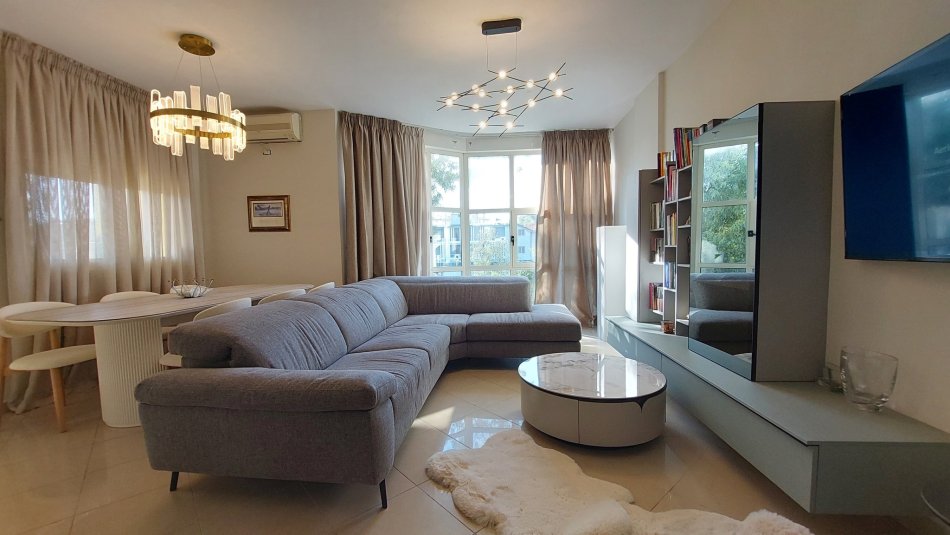 Golem, shitet apartament 2+1 , 97 m² 149.000 € (Fafa Resort)