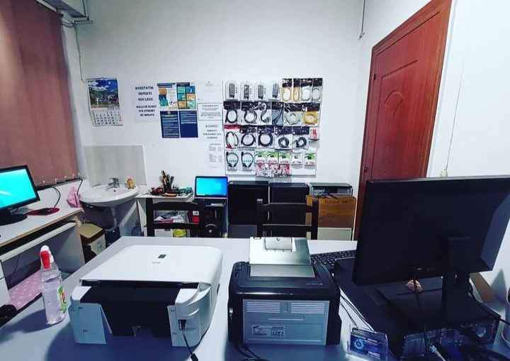 Vlore, ofroj Servis Kompjuter dhe Laptop