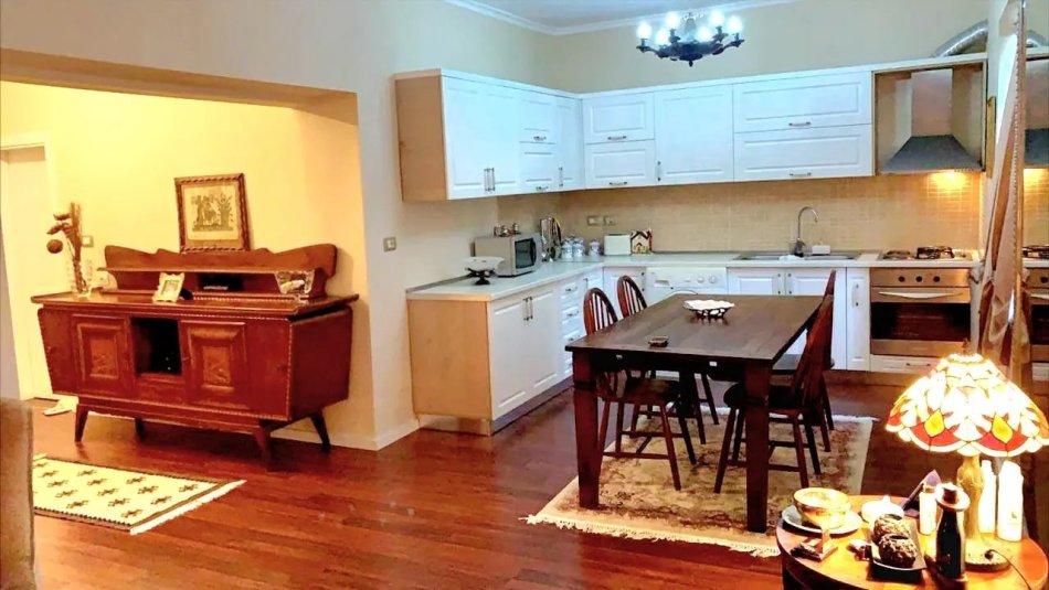 Tirane, shitet apartament 2+1 , 110 m² (Rruga Budi)