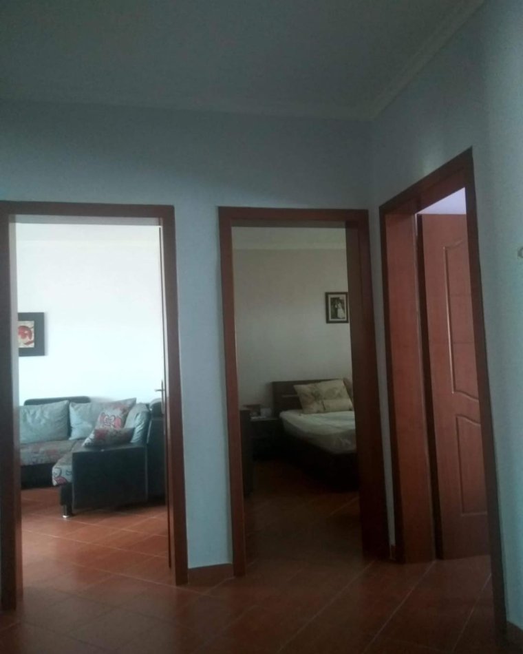 Tirane, shes apartament 2+1+Ballkon Kati 5, 84 m² 110.000 € (Ali Dem, Rr. idriz Dollaku)