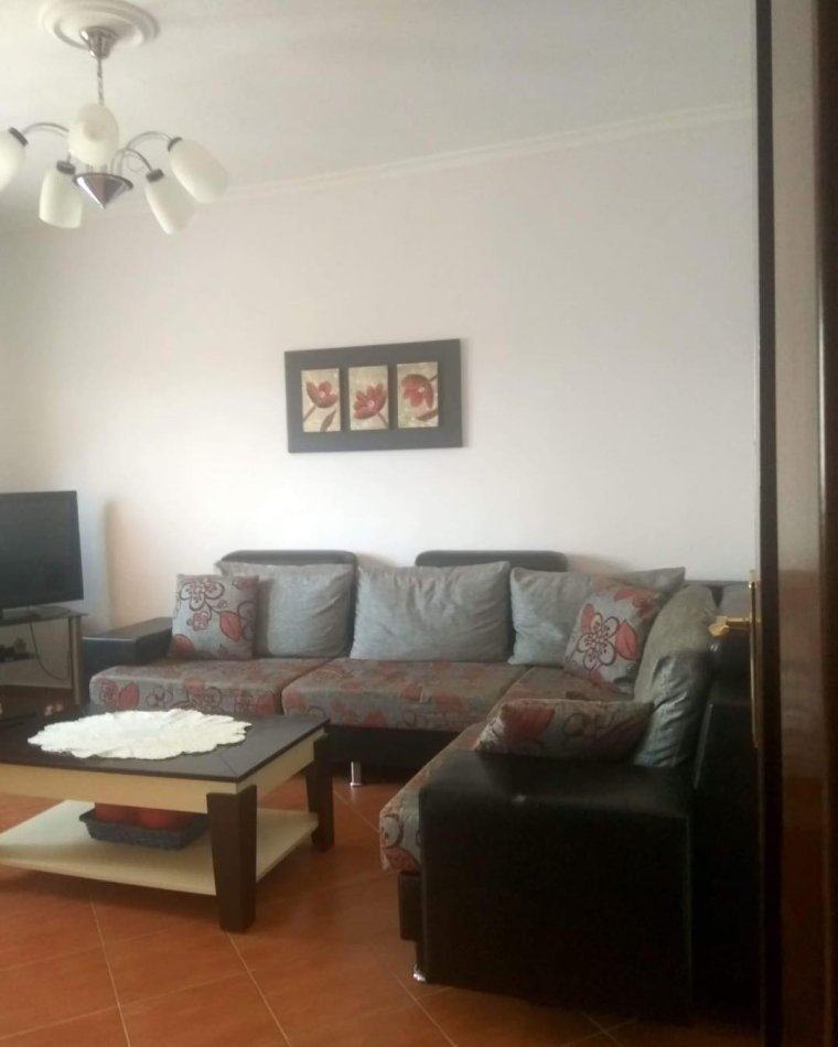 Tirane, shes apartament 2+1+Ballkon Kati 5, 84 m² 110.000 € (Ali Dem, Rr. idriz Dollaku)