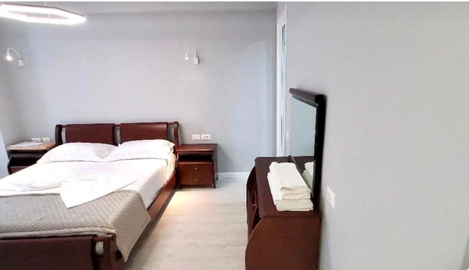 Tirane, shitet apartament 2+1 , 120 m² 265.000 € (Rruga e Barrikadave)