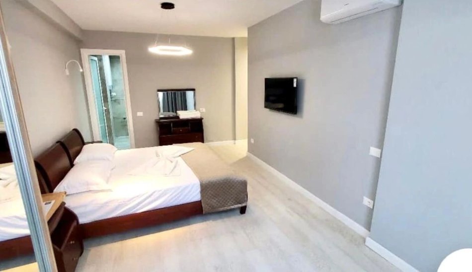 Tirane, shitet apartament 2+1 , 120 m² 265.000 € (Rruga e Barrikadave)