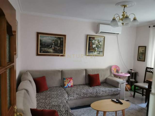Tirane, shitet Penthouse 3+1+A+BLK Kati 1, 140 m² 127.000 Euro/m2 (Shemsi Haka)