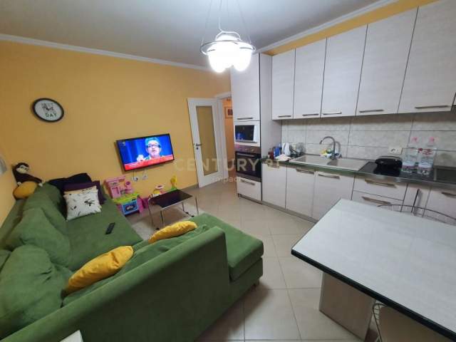 Tirane, shitet apartament 2+1 Kati 2, 54 m² 54.000 Euro (Xhamia Xhura, Oxhaku)