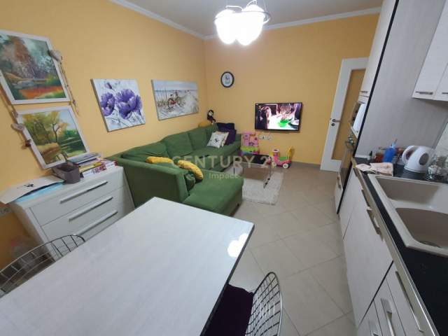 Tirane, shitet apartament 2+1 Kati 2, 54 m² 54.000 Euro (Xhamia Xhura, Oxhaku)