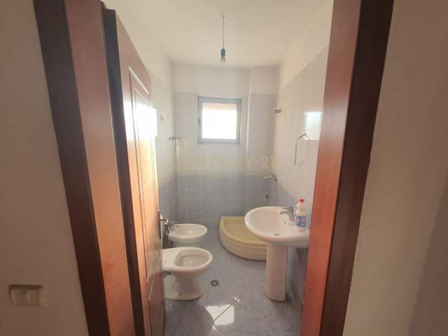 Tirane, shitet apartament 2+1+BLK Kati 2, 115 m² 92.000 Euro (SELITE)