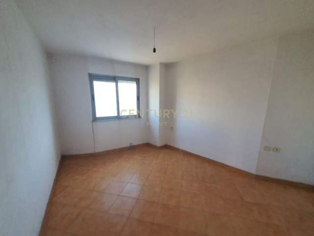 Tirane, shitet apartament 2+1+BLK Kati 2, 115 m² 92.000 Euro (SELITE)