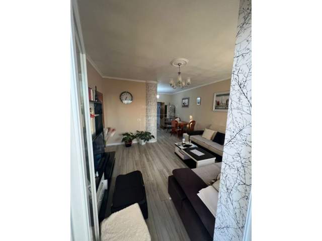 Tirane, jepet me qera apartament 110 m² 450 Euro (Don Bosko)