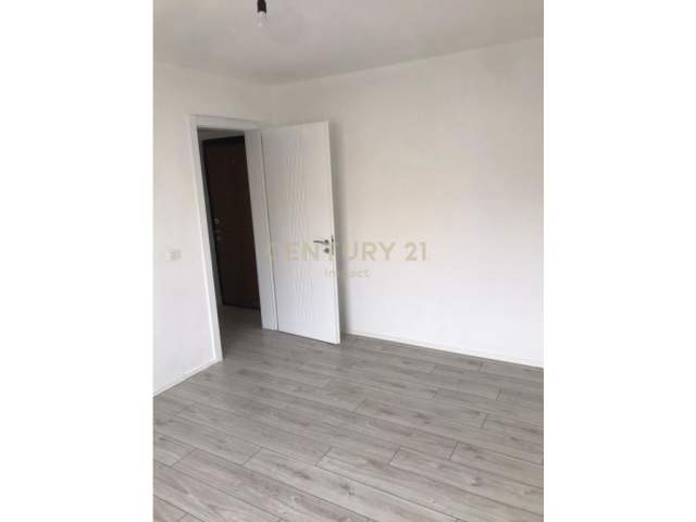 Tirane, shitet apartament 2+1 Kati 3, 82 m² 85.000 Euro (Rruga Hasan Sufa, Brryli)