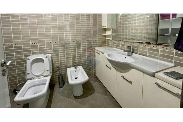 Tirane, shes apartament 2+1+A+BLK Kati 2, 103 m² 170.000 Euro (Kopeshti Zoologjik ,Eduart Mano)
