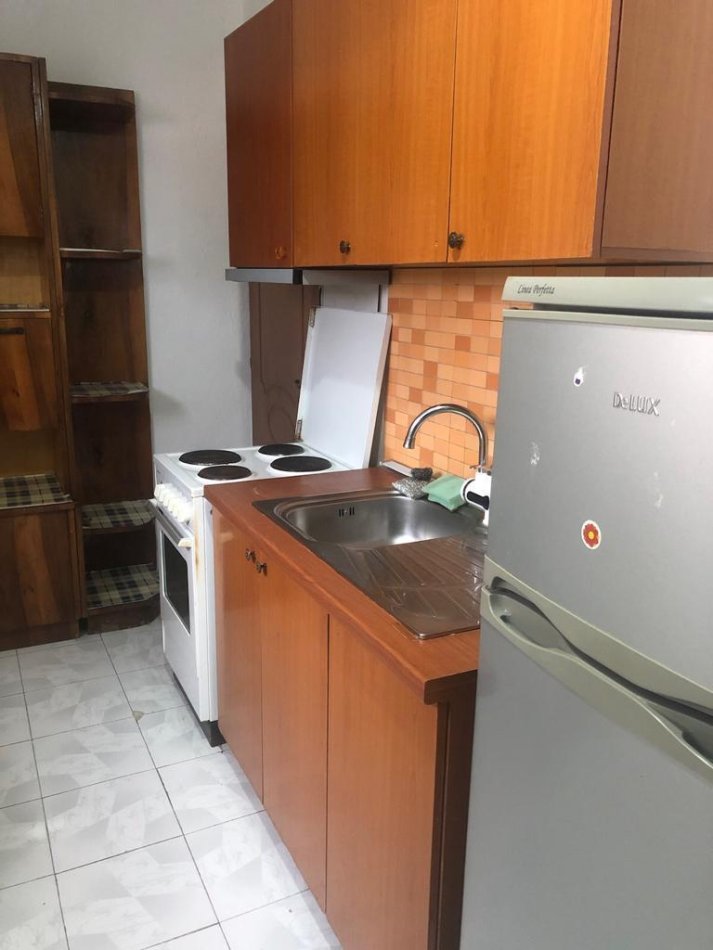 Tirane, jepet me qera apartament 2+1 Kati 2, 80 m² 300 € (Rruga e dibres)