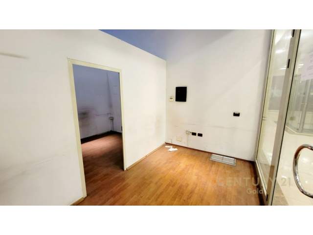 Tirane, jap me qera zyre Kati 3, 60 m² 500 Euro (Rruga e Barrikadave)