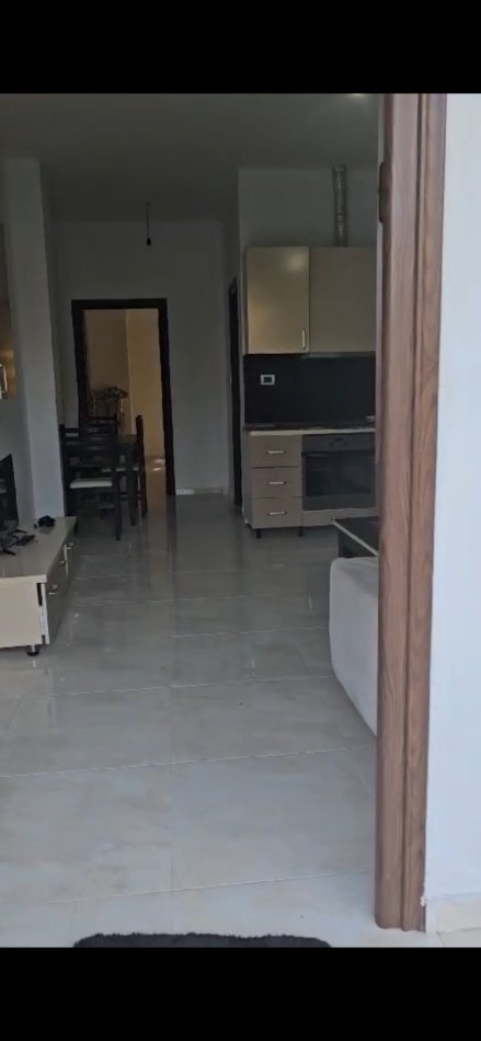 Tirane, jepet me qera apartament 1+1 Kati 1, 75 m² 270 € (Paskuqan )