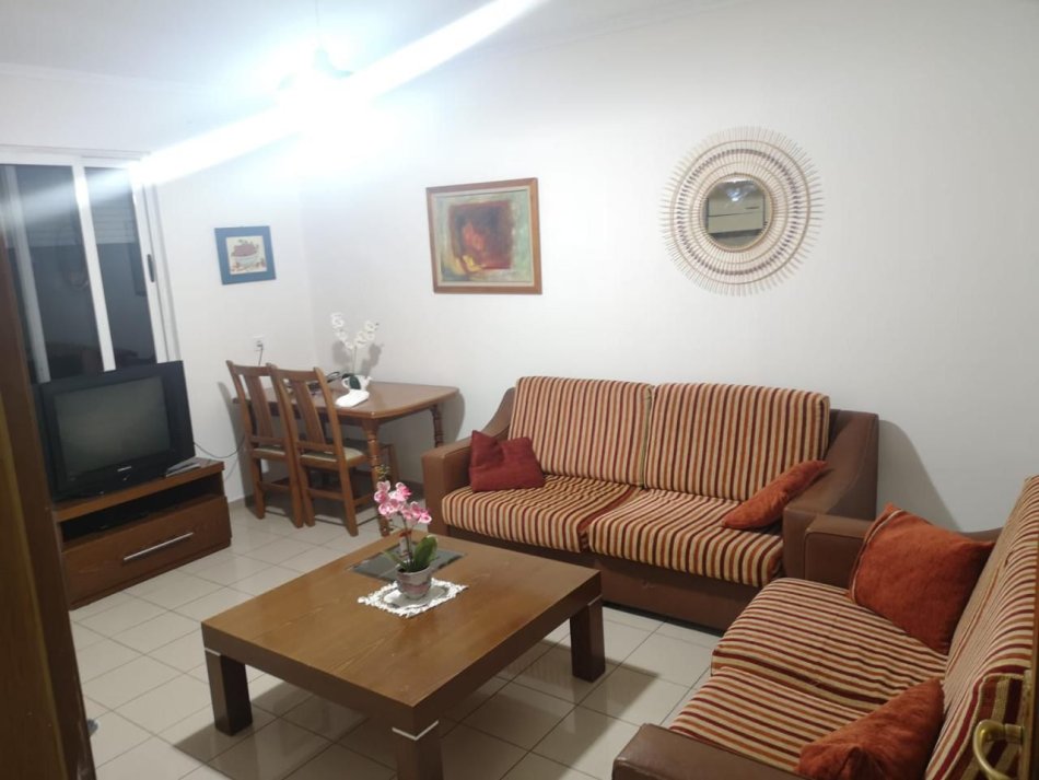 Tirane, shitet apartament 3+1 Kati 3, 93 m² 150.000 € (Rruga Babe Rexha)