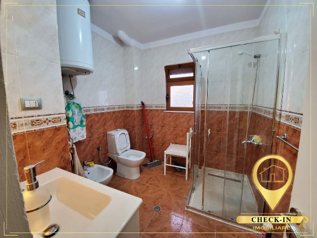 Tirane, jepet me qera apartament 1+1+Aneks Kati 4, 52 m² 350 € (Ali Demi, Kryegjyshata e Bektashinjve)