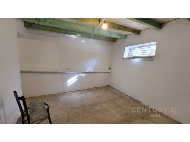 Tirane, jepet me qera Vile Kati 1, 181 m² 750 Euro (Siri Kodra)
