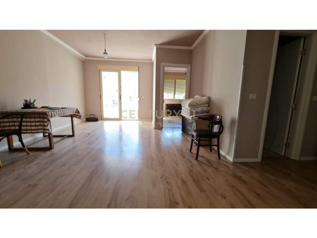 Tirane, shitet apartament 1+1+BLK Kati 3, 65 m² 78.500 Euro (kopshti zoologjik)