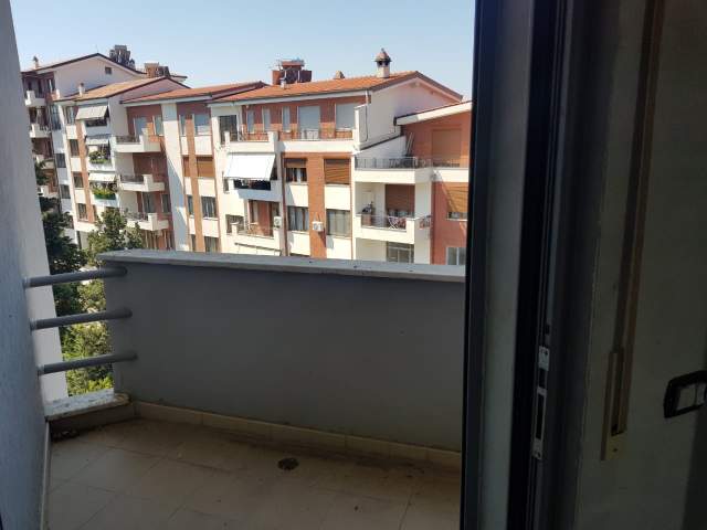 Tirane, shitet apartament 1+1+BLK Kati 4, 89 m² 85.000 Euro (Rruga Ramazan Gaxherri)