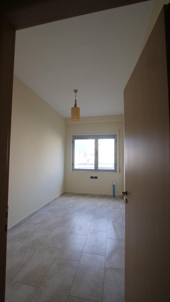 Tirane, jepet me qera apartament 2+1+BLK Kati 3, 128 m² 600 Euro (Hoxha Tahsim)