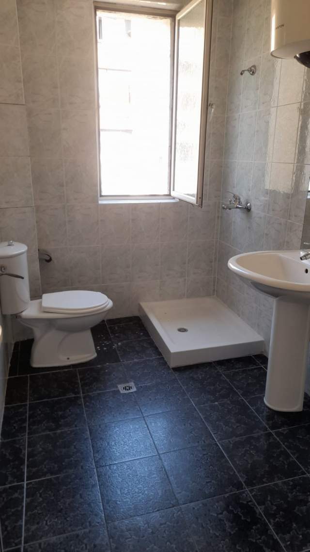 Tirane, jepet me qera zyre Kati 4, 64 m² 350 Euro (Sami Frasheri)