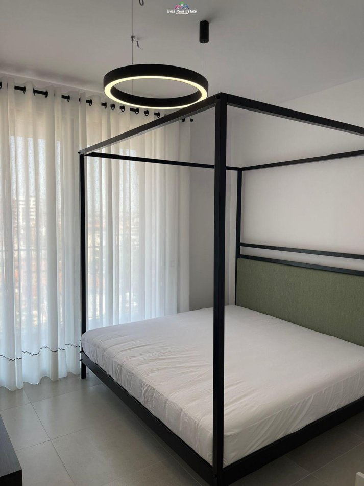 Tirane, jepet me qera apartament 1+1+Ballkon Kati 4, 64 m² 550 € (asl 2)