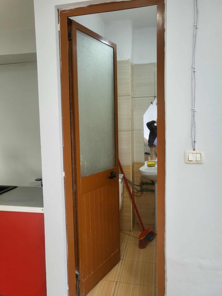 Tirane, jepet me qera dyqan Kati 0, 38 m² 200 € (Fresku)