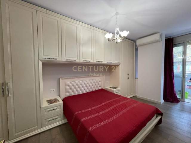 Tirane, SHESIM APARTAMENT 1+1 PRANE JURIDIKUT, 80 m² 150.000 Euro (Vaso Pasha)