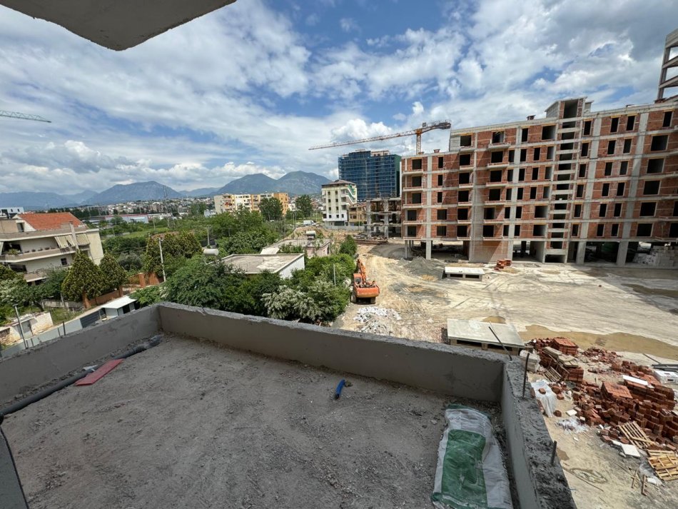 Tirane, shitet apartament 3+1+Aneks+Ballkon, Kati 3, 128 m2 192000€ (Bulevardi i Ri)
