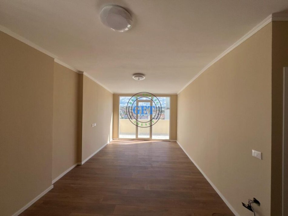 Durres, shitet apartament 2+1+Ballkon Kati 10, 84 m² 110.000 € (Plazh Iliria,Durres)