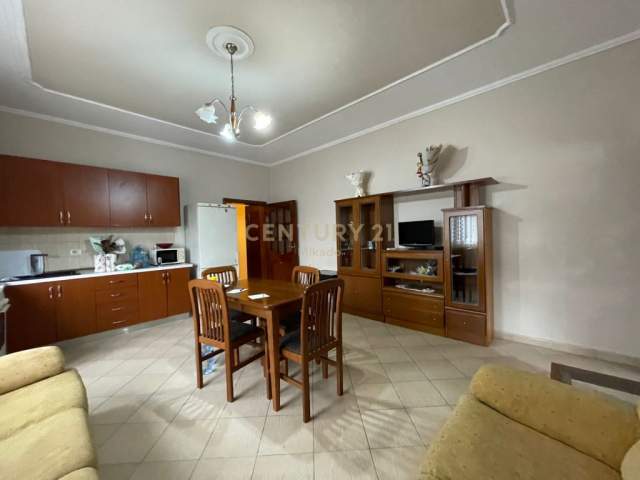 Tirane, shitet apartament Kati 3, 80 m² 67.000 Euro (Ali Demi)