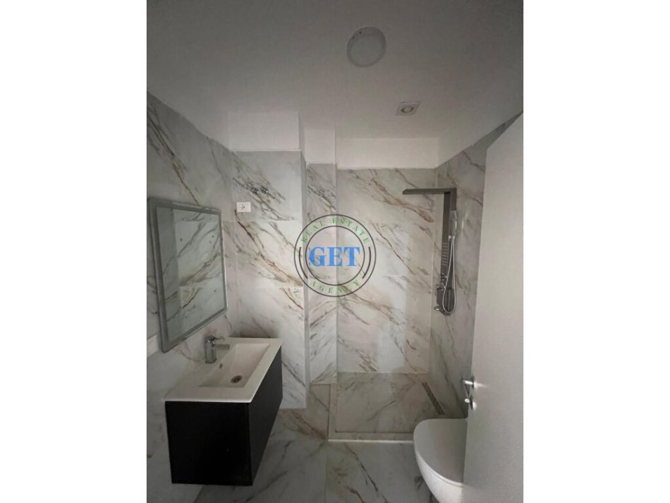 Durres, shitet apartament 2+1+Ballkon Kati 10, 84 m² 110.000 € (Plazh Iliria,Durres)