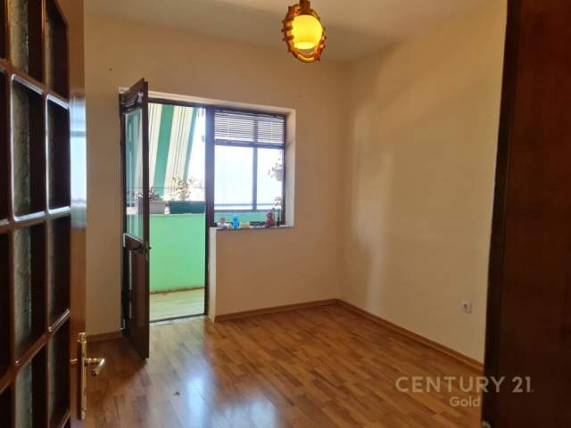 Tirane, shitet apartament 3+1+A+BLK Kati 5, 107 m² 99.000 Euro (Rruga "Sulejman Delvina" Tirana, Albania)