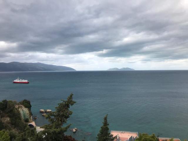 Vlore, shes Vile 3 Katshe 320 m² 550.000 Euro (ish blloku vilave, Rruga Dhimiter Konomi.)