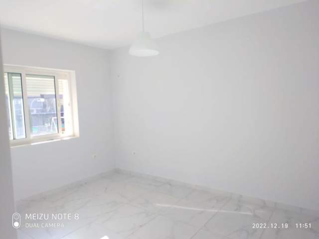 Tirane, jepet me qera apartament 3+1 Kati 2, 96 m² 450 Euro (MUHAMET GJOLLESHA)