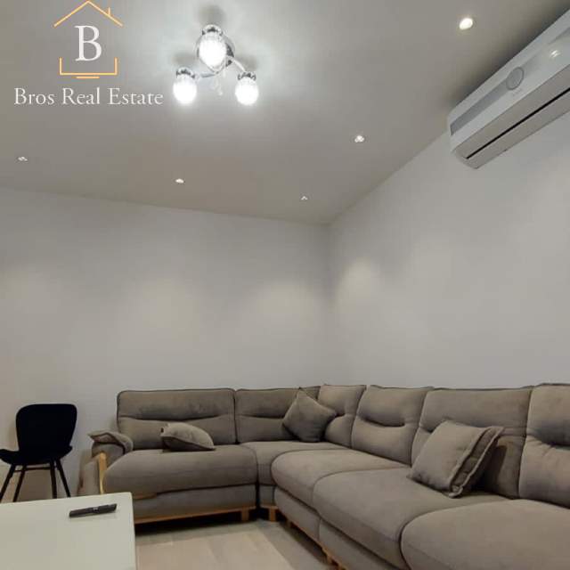 Tirane, jepet me qera apartament 1+1 Kati 3, 53 m² 45.000 Leke (Rruga Bardhyl,Prane Farmacise10)