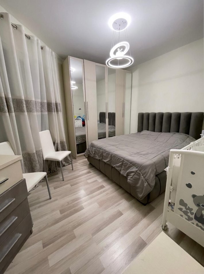 Tirane, shitet apartament 1+1 Kati 7, 62 m² (Rruga Sokrat Miho prane Vila L 2)