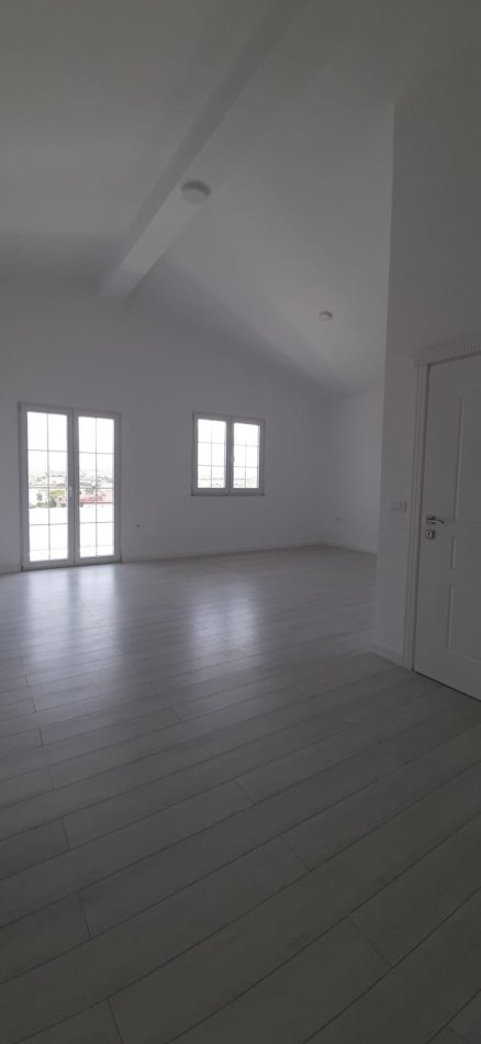 Qera, Vilë, Mjull Bathore, - 2000€ | 500 m²