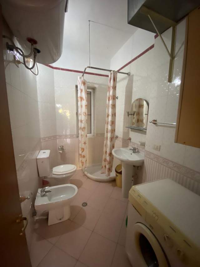 Tirane, shitet apartament 2+1+A+BLK Kati 4, 89 m² 130.000 Euro (Rruga Myslym Shyri)