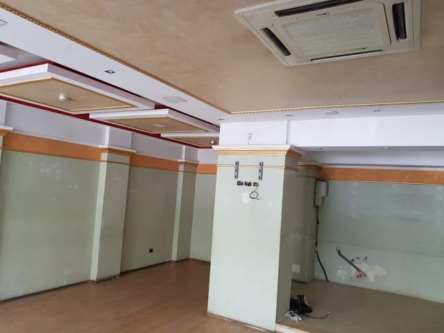 Elbasan, shitet ambjent biznesi 100 m² 400.000 Euro