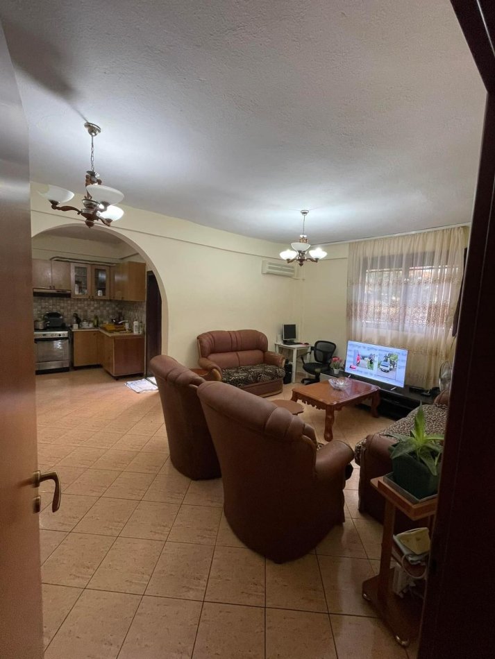 Tirane, shitet apartament 2+1+Aneks+Ballkon Kati 0, 118 m² 163.000 € (rruga e kavajes)