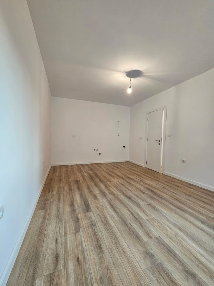 Tirane, shitet apartament 1+1 Kati 5, 44 m² 106.000 € (Mozaiku i Tiranes)