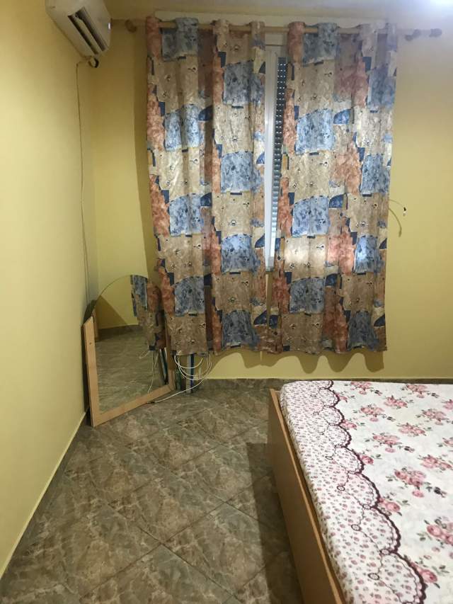 Shqiperi, jepet me qera apartament 1+1+BLK Kati 5, 70 m² 400 Euro i diskutushem  (Ish Ekspozita)