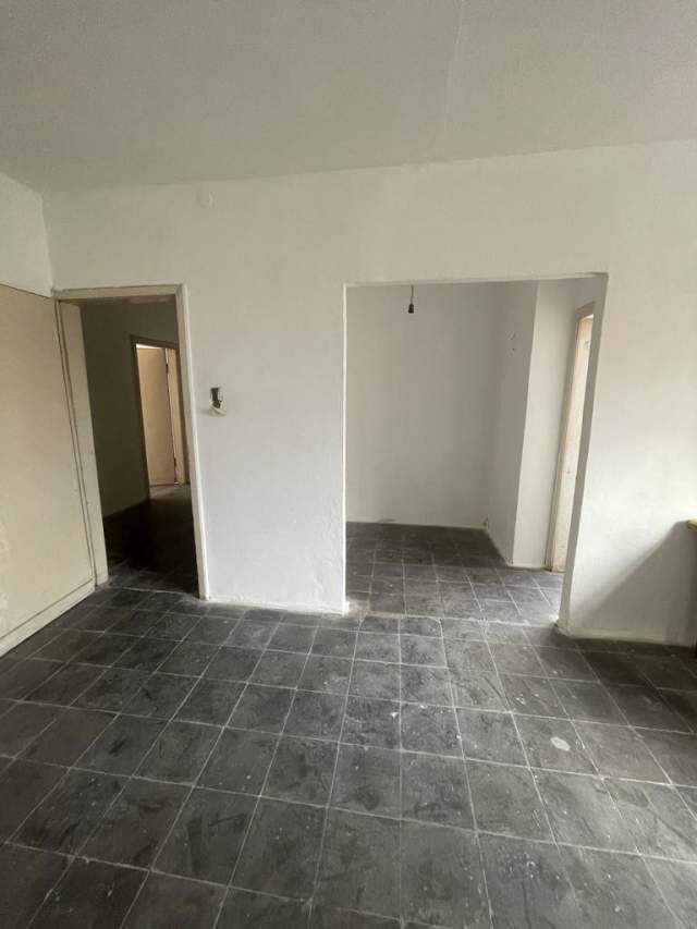 Tirane, shitet apartament 1+1+BLK Kati 3, 55 m² 57.000 Euro (Oxhaku)