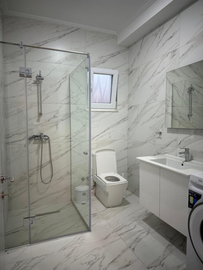 Tirane, jepet me qera apartament 1+1 Kati 2, 55 m² 400 € (Sanatorium)